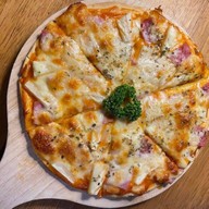 B'bua cafe Sriracha