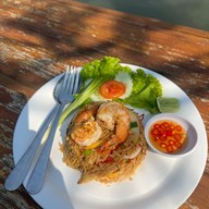 Me Waew Cafe And Bistro