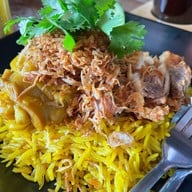 ก๋วยเตี๋ยวเนื้อนายหมี สาขานวลจันทร์ นวลจันทร์