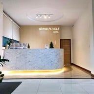 โรงแรมแกรนด์ พีแอล (Grand PL Hotel)