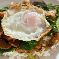 กุ๊กอ้วน : อาหารตามสั่ง x ปอเปี๊ยะทอด - ขนมจีบ