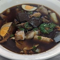 เมนูของร้าน ร้านยืนพื้น ก๋วยจั๊บน้ำข้น (ต้นตำรับสี่แยกพรานนก) บางขุนนนท์