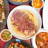 Homey Music Bar and Food