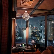 บรรยากาศ 008 Bar