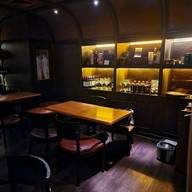 บรรยากาศ 008 Bar