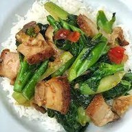 ผัดกระเพรารสเด็ดเจ๊เล็ก