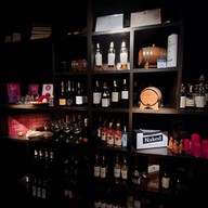 บรรยากาศ 008 Bar