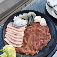 เมนูของร้าน Sarin Cafe & River Terrace