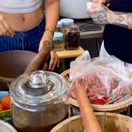 ร้านข้าวพี่่ยุสคราส