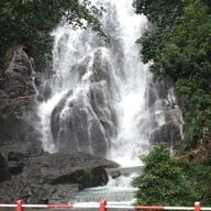 บรรยากาศ น้ำตกปุญญบาล