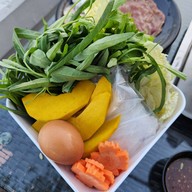 เมนูของร้าน Sarin Cafe & River Terrace