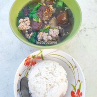เมนูของร้าน เจ๊เหลียว วัดโรงช้าง โจ๊กฮ่องกง เกาเหลาเลือดหมู