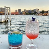 เมนูของร้าน Sarin Cafe & River Terrace