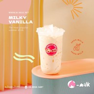 M-milk หน้ามหาวิทยาลัยคริสเตียน นครปฐม