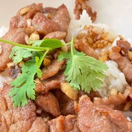 หมูกรอบสุดซอย - ครัวอินดี้