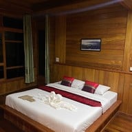 ชีวะโกวิว Chivago View Hotel & Restaurant