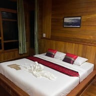 ชีวะโกวิว Chivago View Hotel & Restaurant