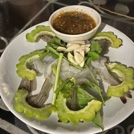 เมนูของร้าน ตักสุรา สะพานหัวช้าง