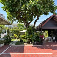 Seven Rabbit Coffee & Tea Pattanakarn 53