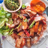 เมนูของร้าน จั๊วข้าวหมูแดง