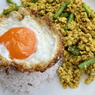 กับข้าวกับอกไก่ Catlicious Kitchen