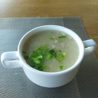 โรงแรมโฟทูซีเดอะชิคโฮเต็ล