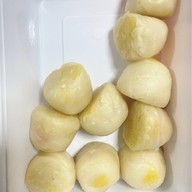 เมนูของร้าน ขนมเปี๊ยะ บ้านแม่มด