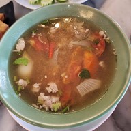 ผัดไทย M5  ไข่ข้น ตามสั่ง by M5 cafe ฮาลาล halal