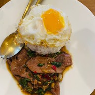 ชอบแกง ข้าวที่ชอบแกงที่ใช่ ปตท.ศรีนครินทร์-ร่มเกล้า ขาออก