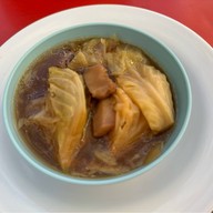 กินกัน ข้าวหมูย่าง( เส้นแซ่บ) ถนนนางลิ้นจี่