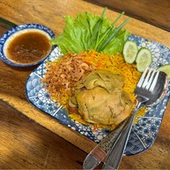 Thai Halal restaurant bowa ต้นกระบกสุขุมวิท