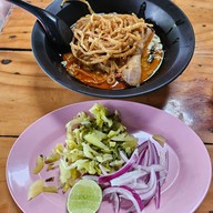 เมนูของร้าน ขนมจีนบ้านคุณย่า สนามบินน้ำ