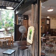 Konjohn coffee slowbar สาขาข้างสวนสัตว์เชียงใหม่