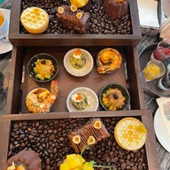 The Lobby Lounge   Bangkok Marriott Hotel The Surawongse