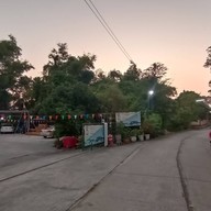 ครัวอยู่บ้าน ข้าวกะเพราไข่ข้น