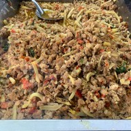 ข้าวแกงป้าแจ๋ว