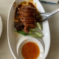 เมนูของร้าน ก๋วยเตี๋ยวเป็ด เตียกุ่ยฮวด บางนาตราด