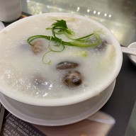Ho Hung Kee Congee & Noodle Wantun Shop Hong Kong International Airport