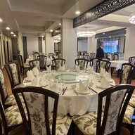 สมบูรณ์ไชนีส