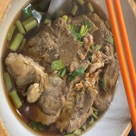 ก๋วยเตี๋ยวปริญญา