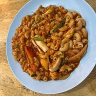เมนูของร้าน ตามสั่งกระเพราข้าวบึ้ม-เสือน้อยหมูกระทะ กล้วยน้ำไท