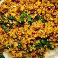กะเพราพริกแห้งจงเจริญ by kangsom  ข้าวไข่ข้น ข้าวไข่เจียว กะเพรา ข้าวหมูกระเทียม ข้าวไก่กระเทียม ตาม