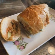 เมนูของร้าน มาดาม พาเท่ห์ 2515 ถนนประจักษ์