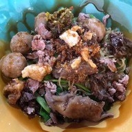 โกเหลียง ก๋วยเตี๋ยวเรือ ปากทางเข้ากองบิน