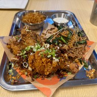BKK Chicken ไก่ทอดซอสไทย BKK Chicken ไก่ทอดซอสไทย