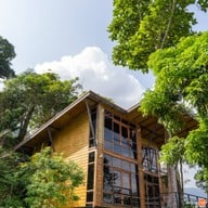 ชีวะโกวิว Chivago View Hotel & Restaurant