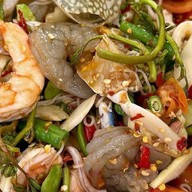 Yada-Cafe ปังปิ้ง พิซซ่าไส้ทะลัก เครื่องดื่ม ของทอด น้องญาดา