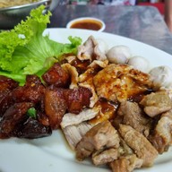 เมนูของร้าน เพ็ญพริกเผ็ด