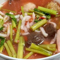 เมนูของร้าน ศิริชัยลูกชิ้นปลา