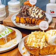 โมจิผลไม้ครีมชีส JJ และขนมปังญี่ปุ่นToastally U สาขา 2 ห้วยแก้ว